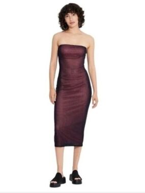 Strapless Midi Bodycon Dress in Wine